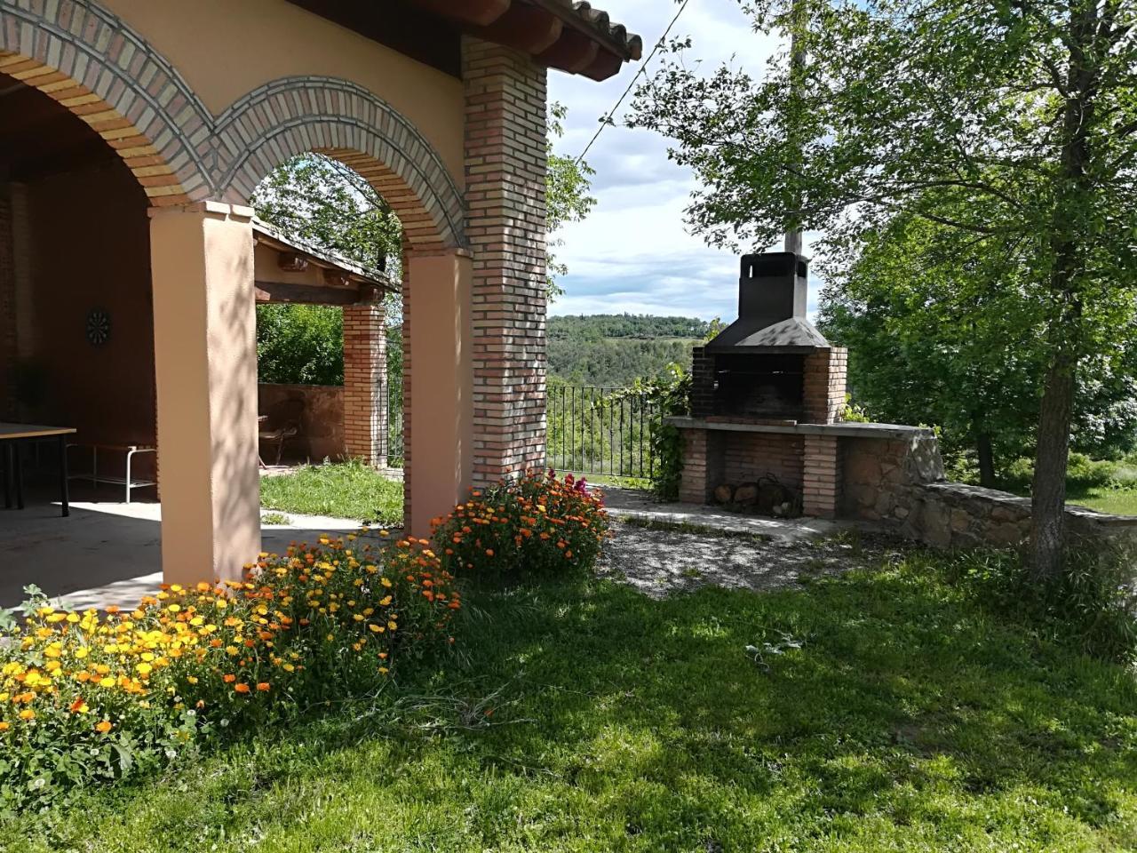 Country House El Permanyer Olost Exterior photo